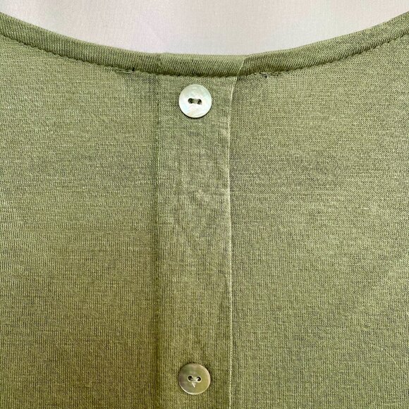 NWT Papermoon Stitch Fix Green Floral Button Back Mixed Fabric Silky Blouse Sz S - Picture 11 of 14